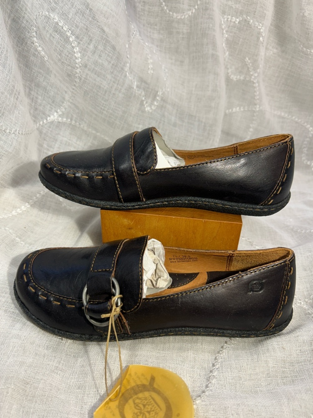 NWOT Born leather loafers - Picture 3 of 13